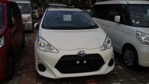 Toyota-Aqua S-2015