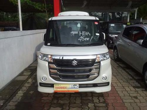 Suzuki-Spacia Custom Z-2017