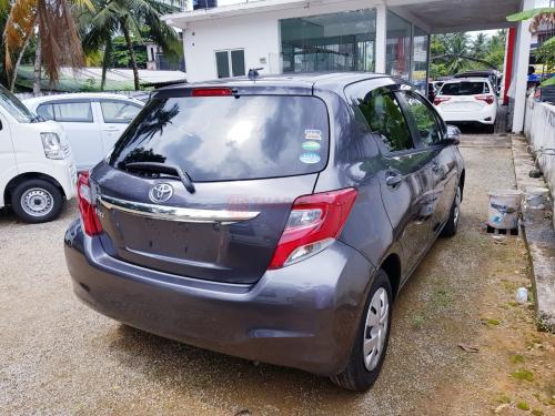 Toyota Vitz 2016