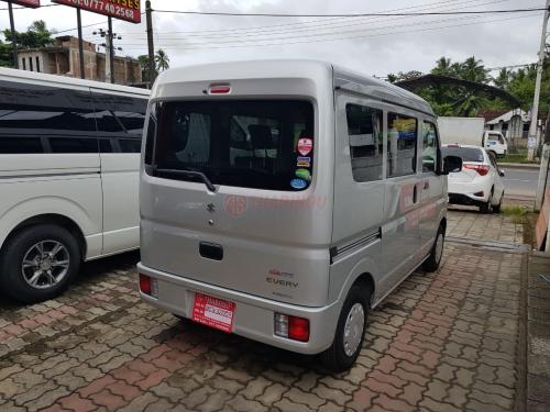 Suzuki Every 2018