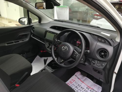 Toyota Vitz 2017