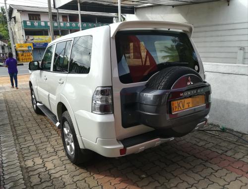 Mitsubishi Montero 2013