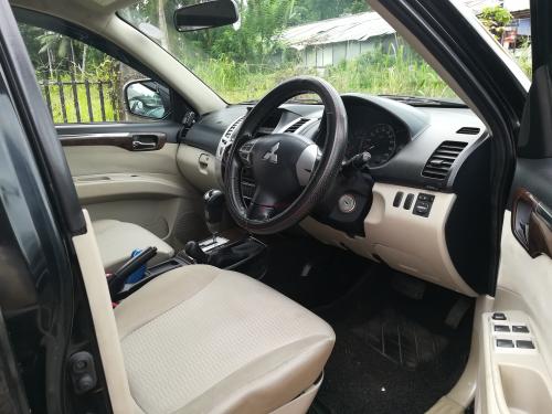 Mitsubishi Montero 2012
