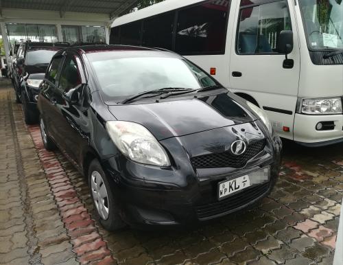 Toyota-Vitz-2008