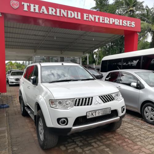 Mitsubishi-Montero Sport-2011