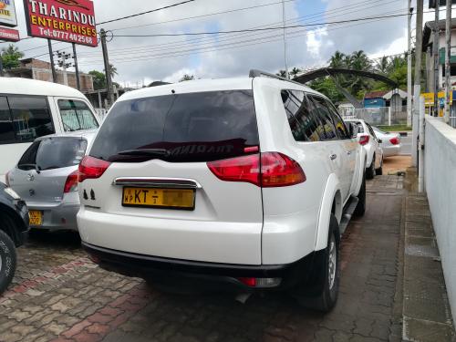 Mitsubishi Montero Sport 2011