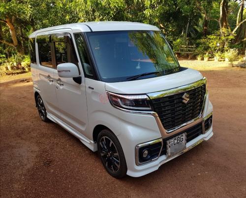 Suzuki-Spacia-2018