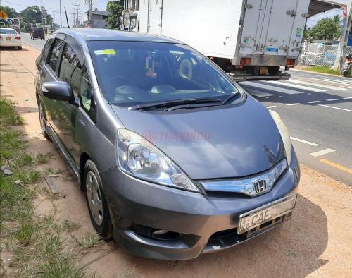 Honda Fit Shuttle GP2 2013