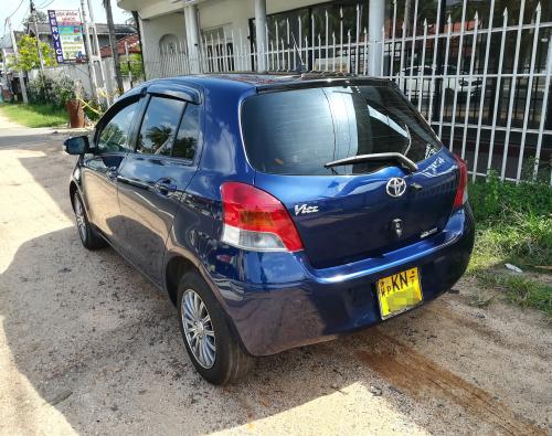 Toyota Vitz 2010