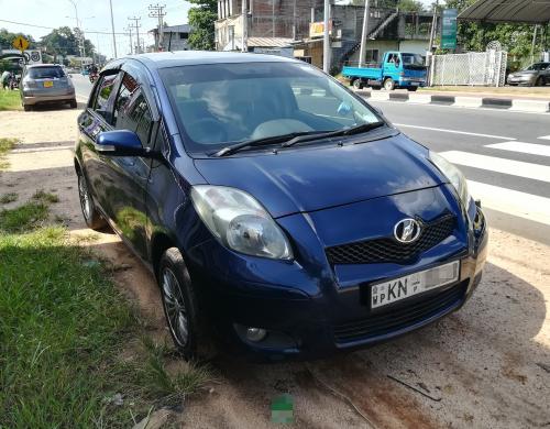 Toyota Vitz 2010