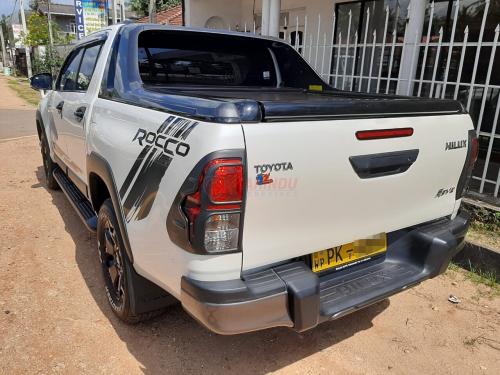 Toyota Hilux Rocco 2020