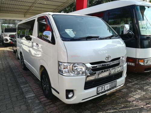 Toyota-KDH 201 Super GL-2014