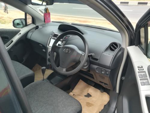 Toyota Vitz 2010