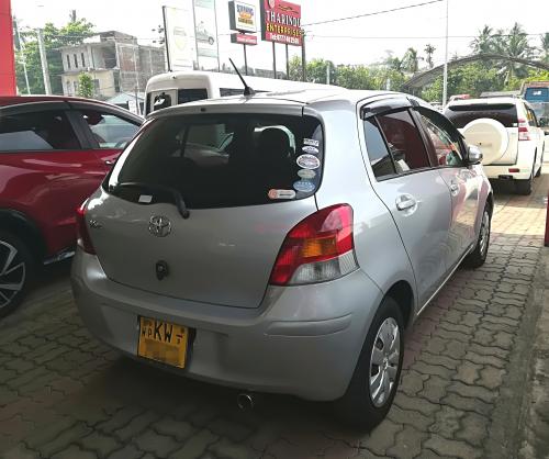 Toyota Vitz 2010