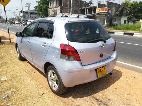 Toyota Vitz  2008