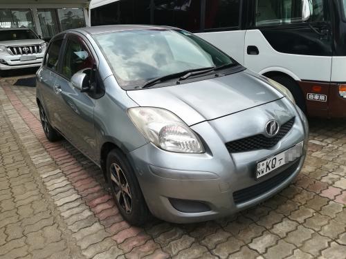 Toyota-Vitz-2008