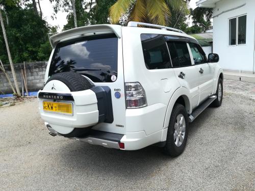 Mitsubishi Montero 2013