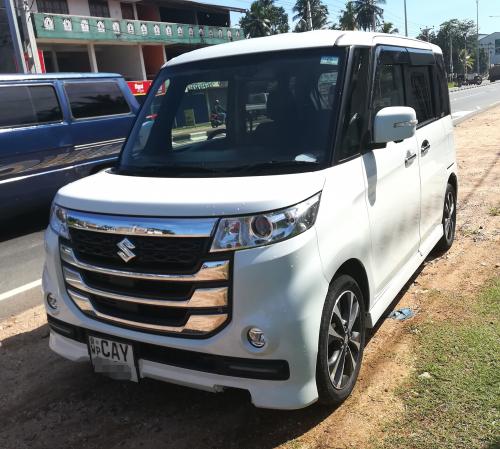Suzuki-Spacia-2016