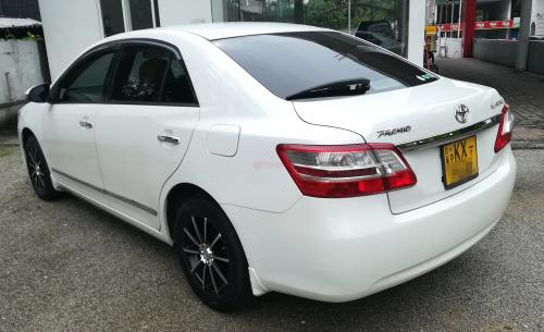 Toyota Premio G Superior 2013