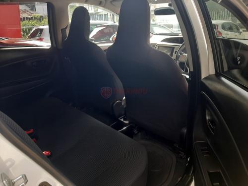 Toyota Vitz 2015