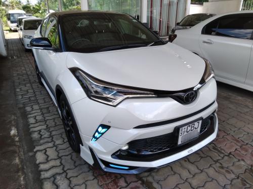 Toyota-CHR-2019