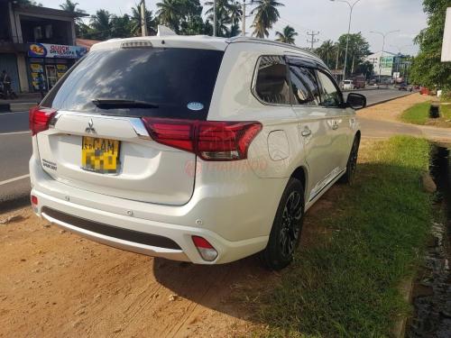 Mitsubishi Outlander 2015