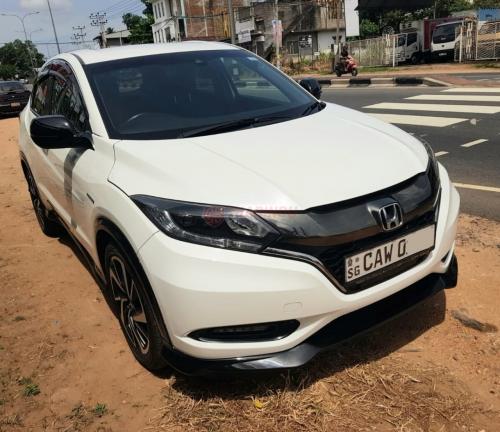 Honda-Vezel RS Sensing-2017