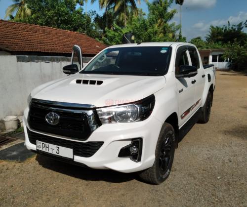 Toyota Hilux Revo 2016