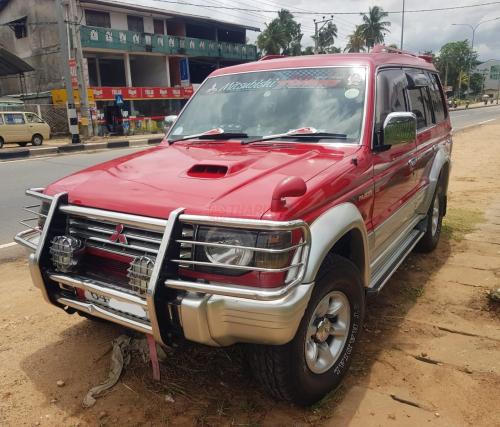 Mitsubishi-Pajero Intercooler Turbo-1994