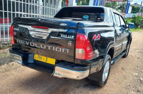 Toyota Hilux Revo  2016