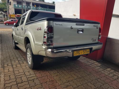 Toyota Hilux Vigo Champ 2013
