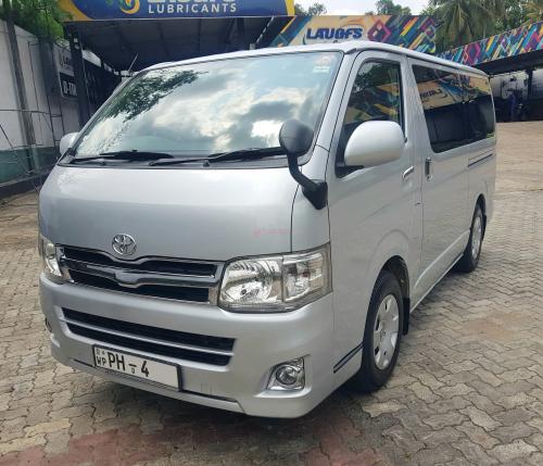 Toyota KDH GL  2012