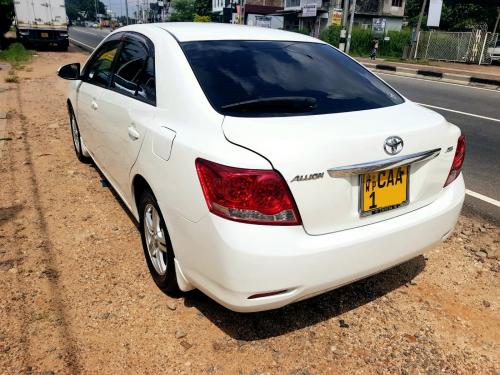 Toyota Allion  2013