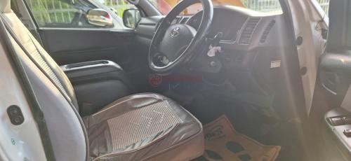 Toyota KDH Super GL 2011