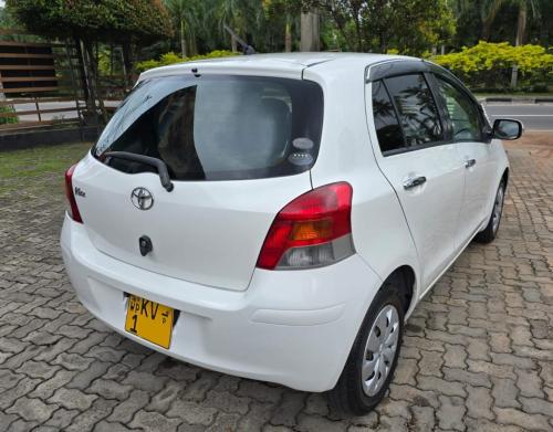 Toyota Vitz 2010