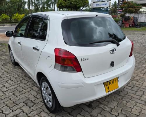 Toyota Vitz 2010