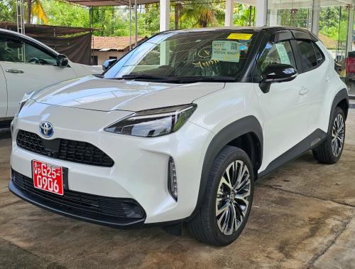 Toyota-Yaris Cross Z-2022