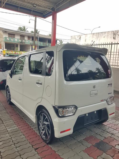 Suzuki Wagon R Custom Z 2025