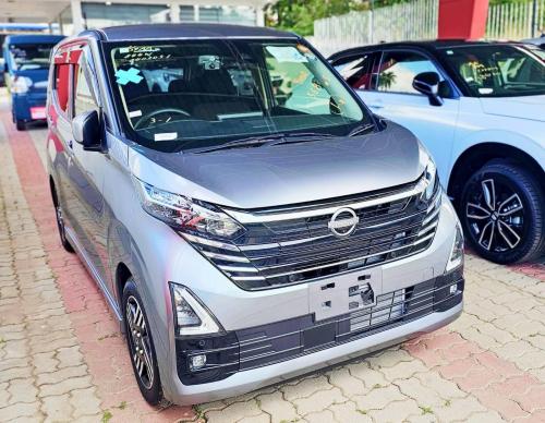 Nissan-Dayz Highway Srar X-2023