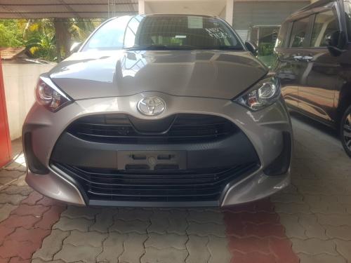 Toyota-Yaris X-2023