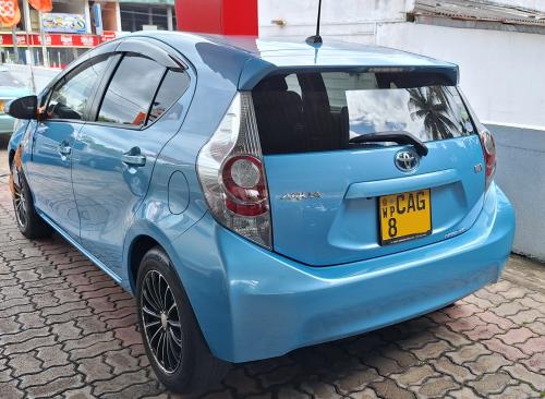 Toyota Aqua 2013
