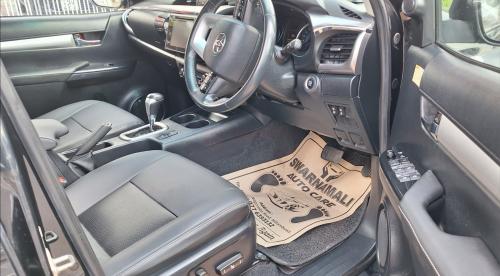 Toyota Hilux Revo  2017
