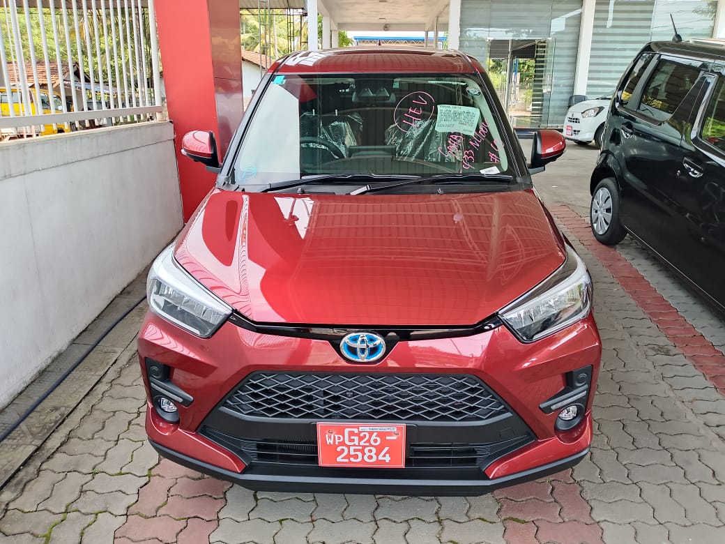 Toyota Raize Hybrid Z