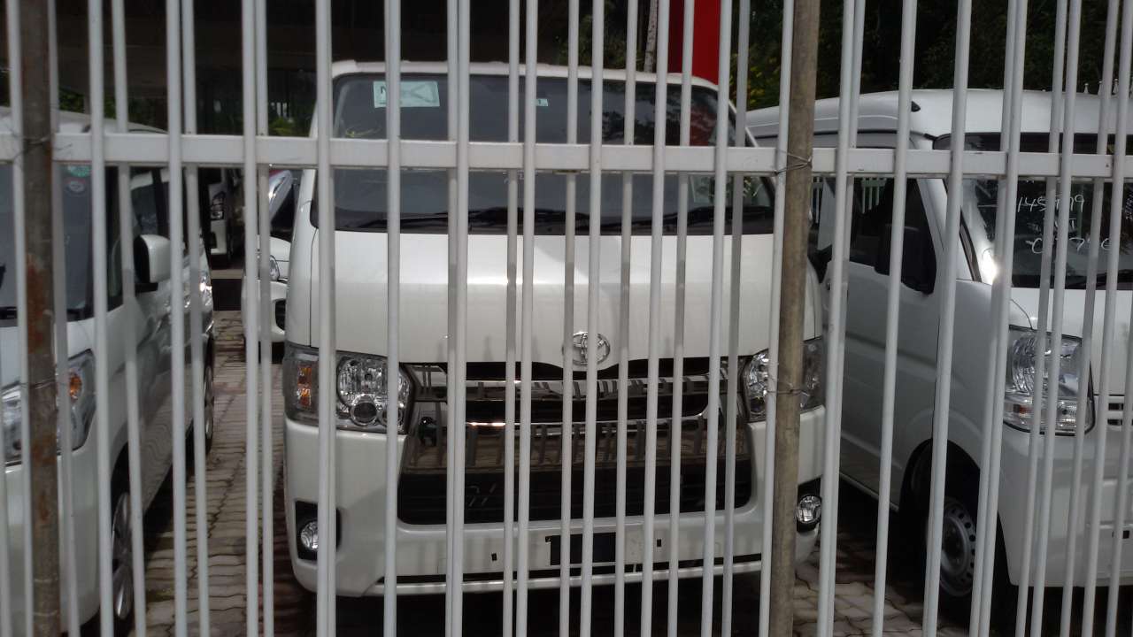 Toyota HIACE Super GL