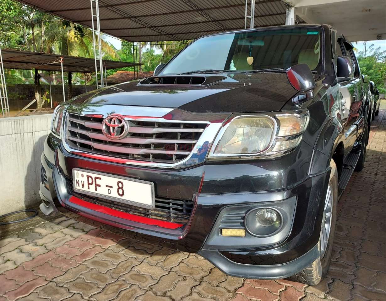 Toyota Hilux Vigo Champ 
