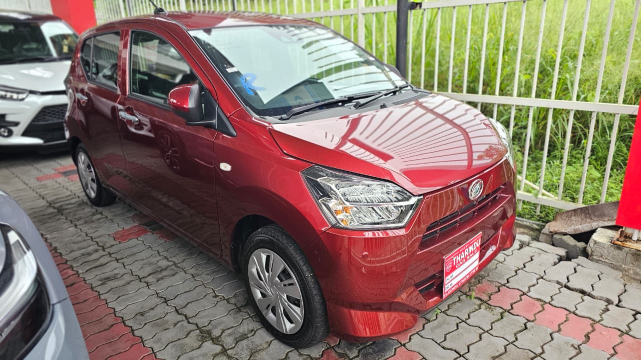 Daihatsu Mira X